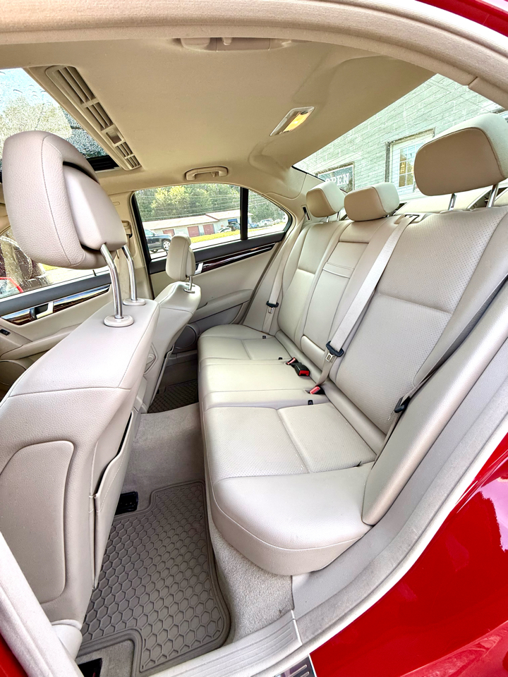 Mercedes-Benz C-Class C300 4MATIC Sport Sedan 2013