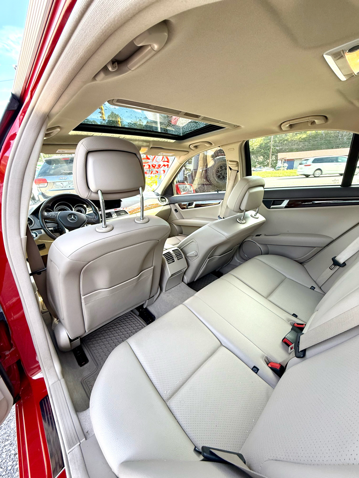 Mercedes-Benz C-Class C300 4MATIC Sport Sedan 2013
