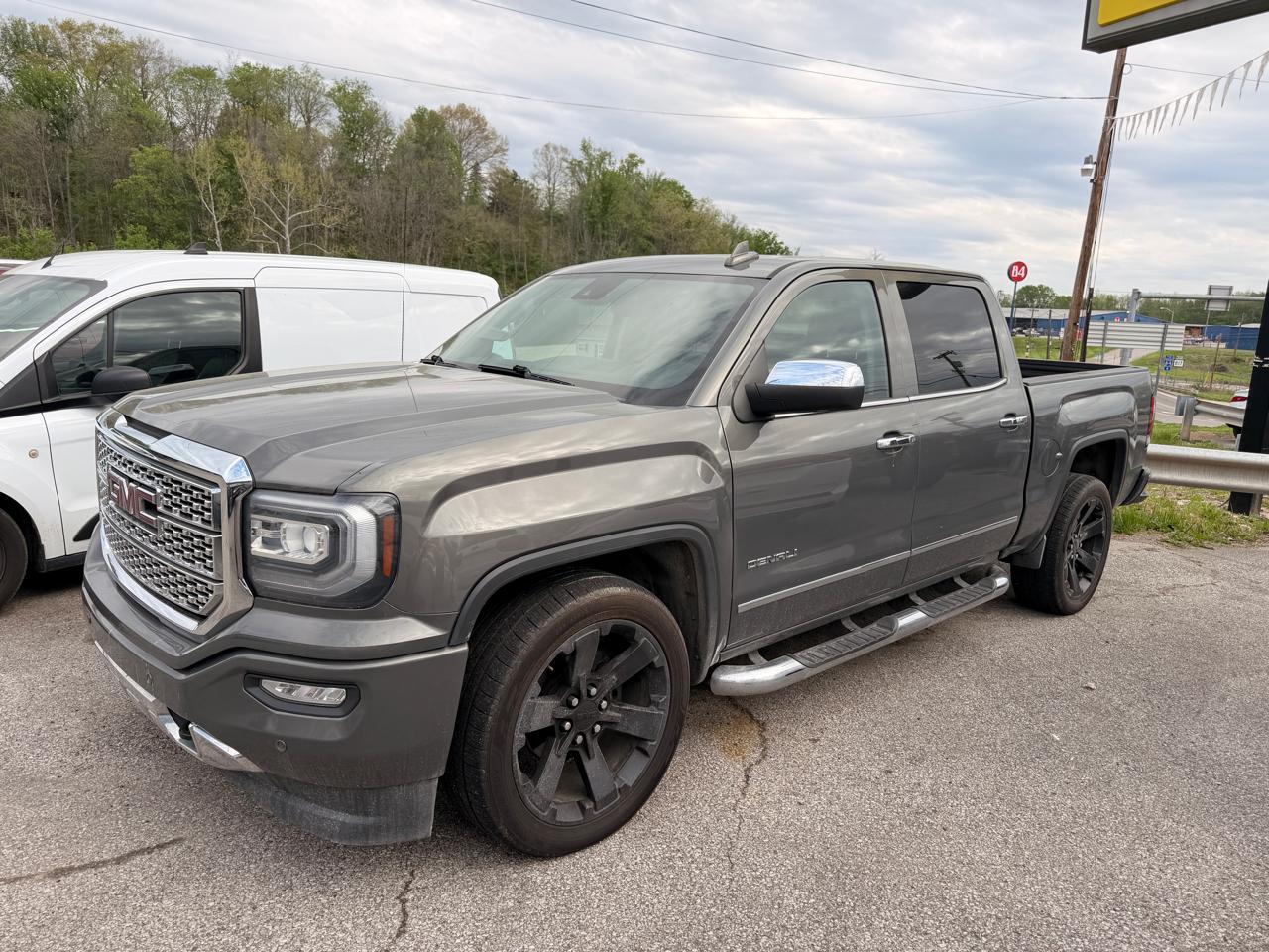 2017 GMC Sierra 1500 Denali Crew Cab Long Box 4WD