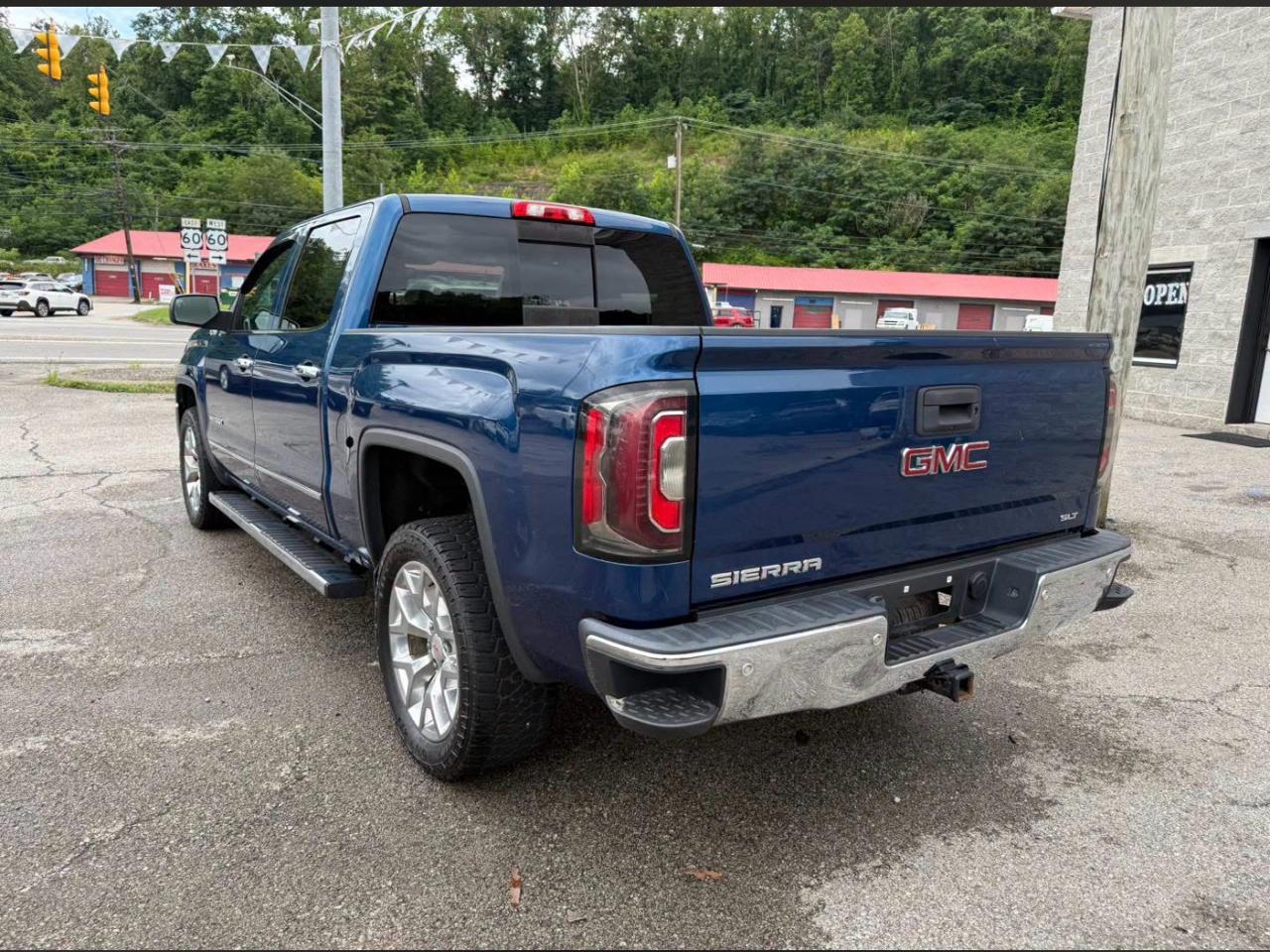 2017 GMC Sierra 1500 SLT - Photo 16
