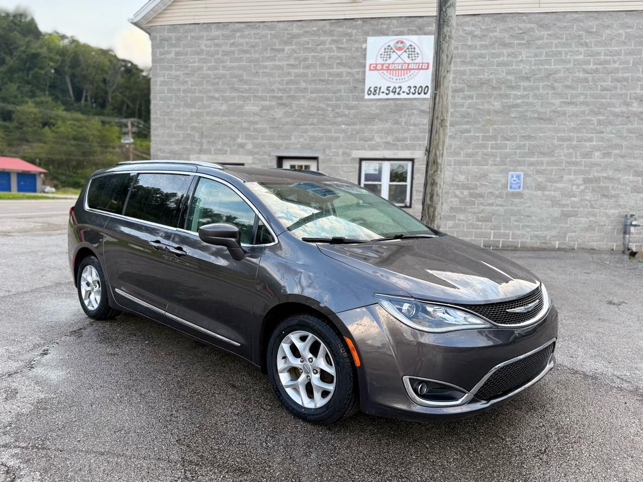 2017 Chrysler Pacifica Touring-L Plus