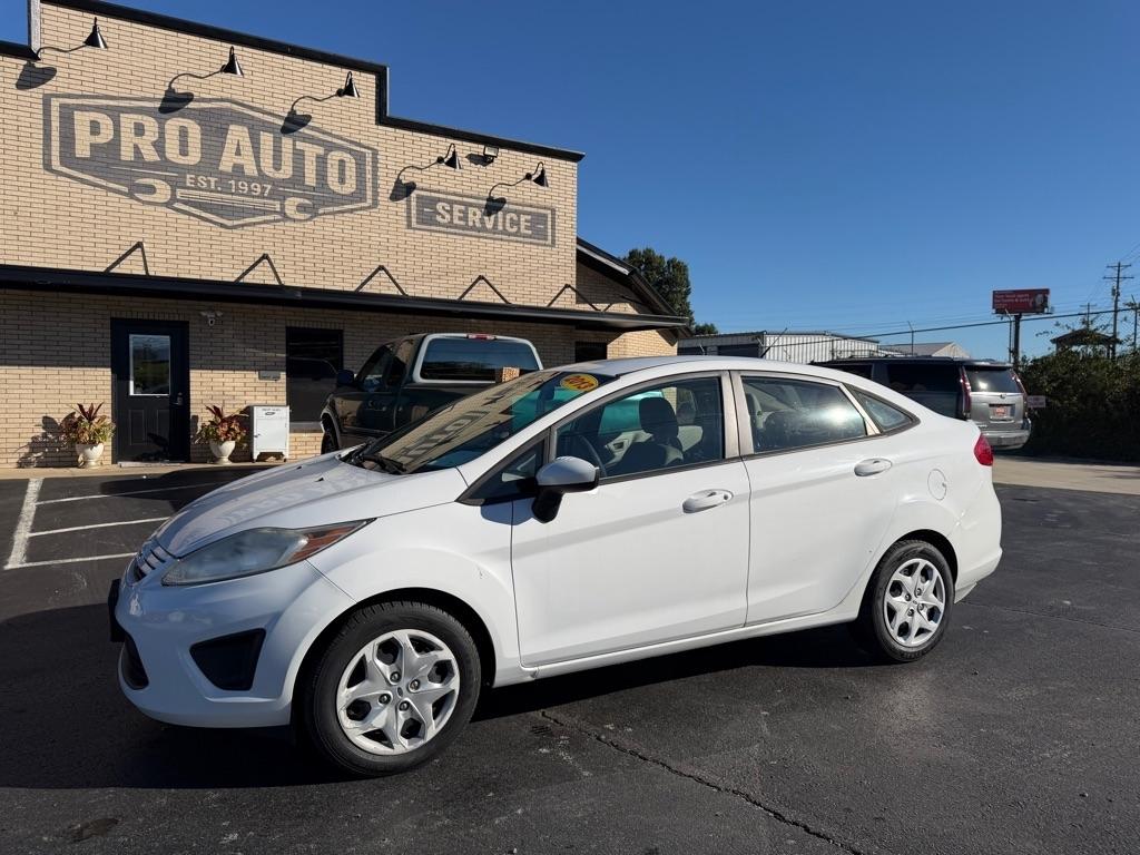 2013 Ford Fiesta S Sedan