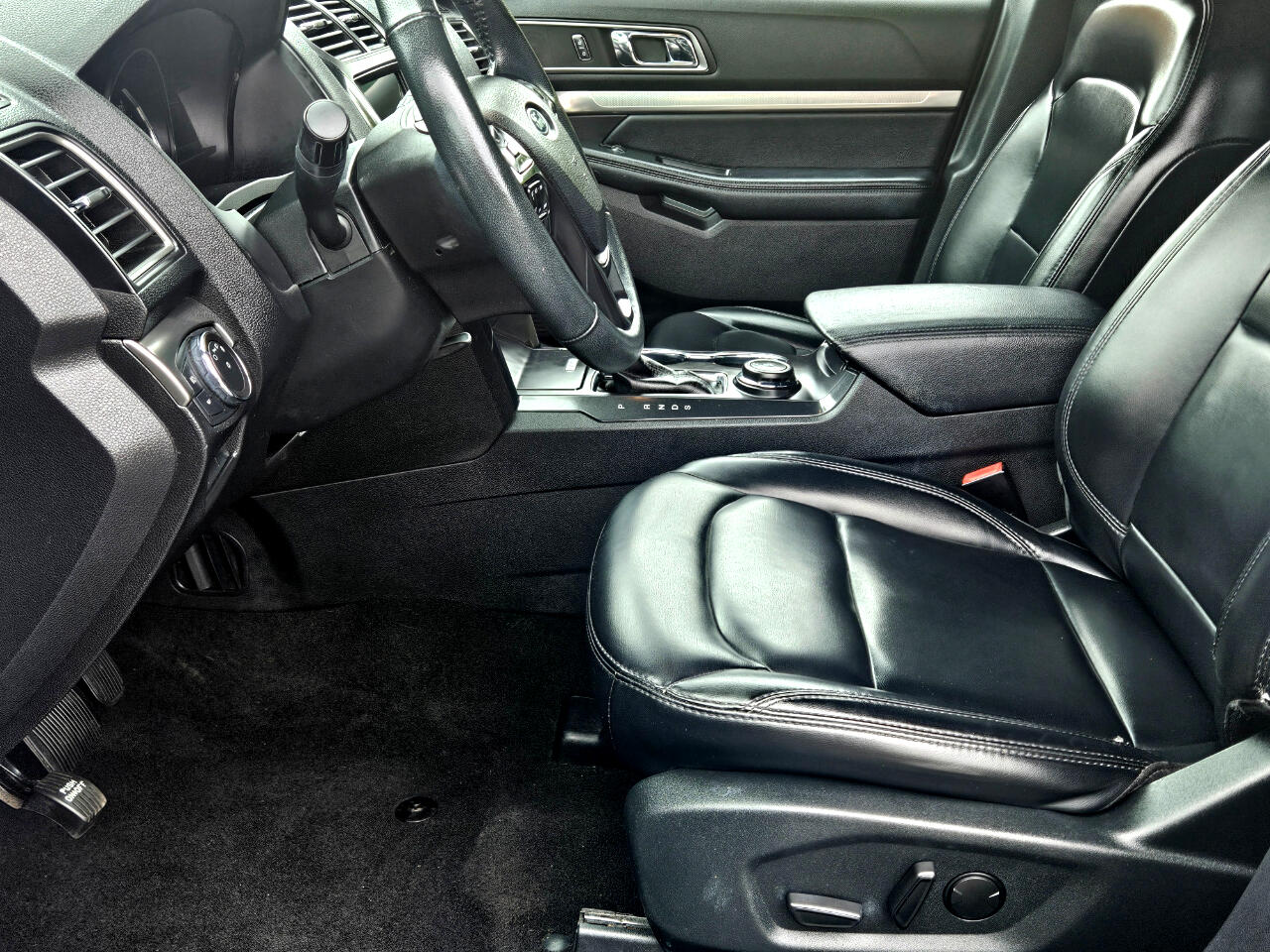 Ford Explorer XLT 4WD 2019