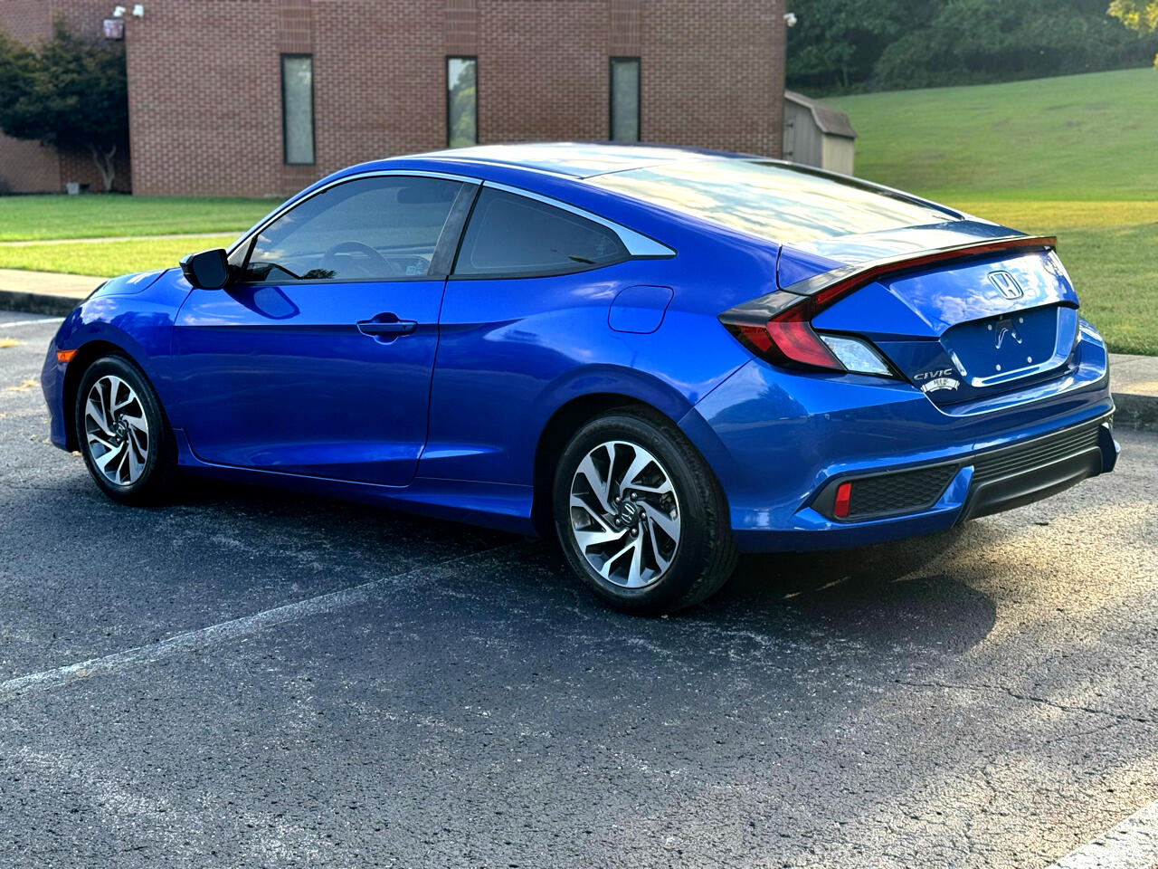 Honda Civic LX Coupe CVT 2019