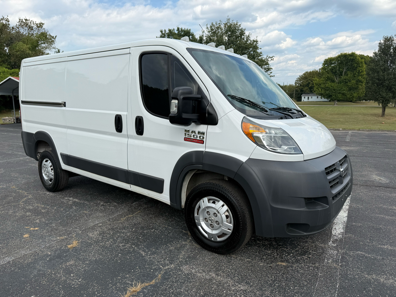 RAM Promaster 1500 Low Roof Tradesman 136-in. WB 2018