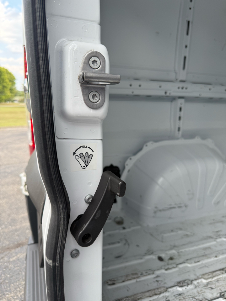 RAM Promaster 1500 Low Roof Tradesman 136-in. WB 2018