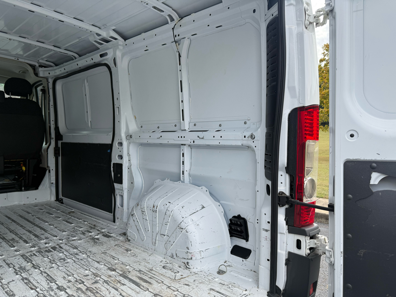 RAM Promaster 1500 Low Roof Tradesman 136-in. WB 2018