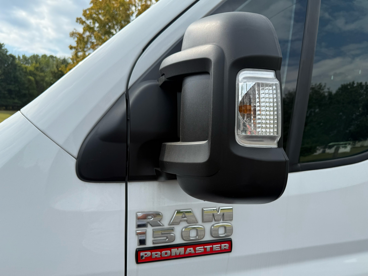 RAM Promaster 1500 Low Roof Tradesman 136-in. WB 2018
