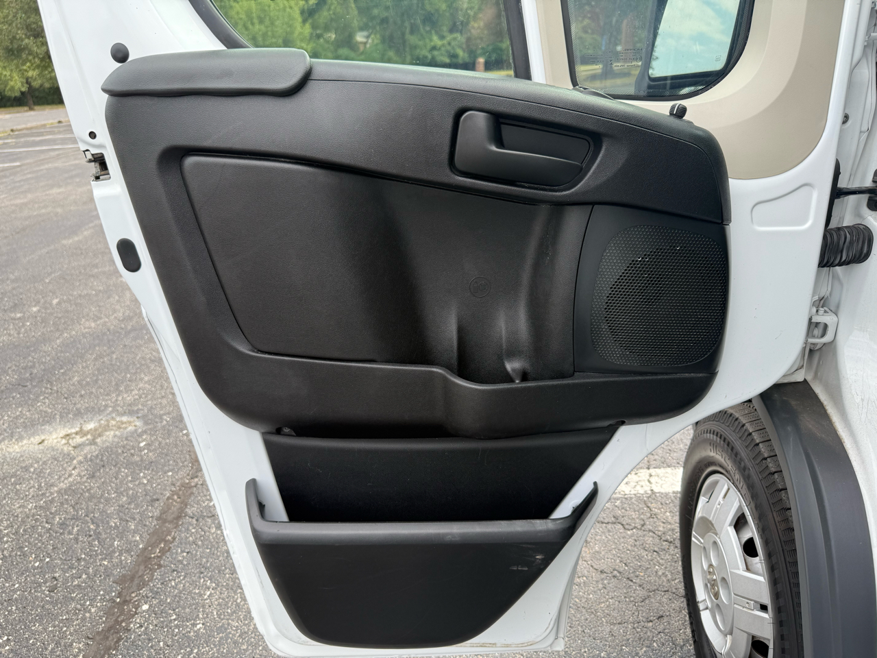 RAM Promaster 1500 Low Roof Tradesman 136-in. WB 2018
