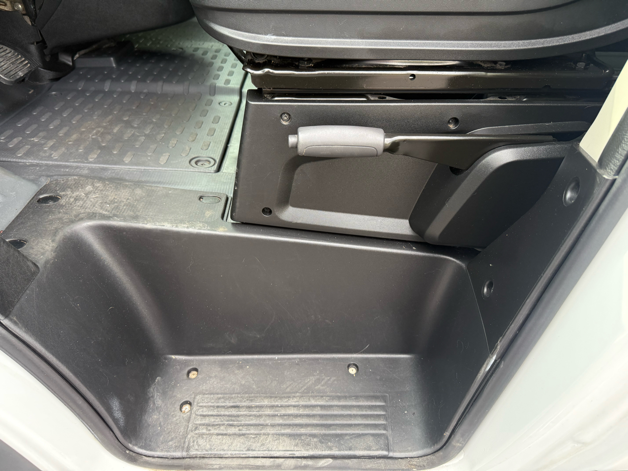 RAM Promaster 1500 Low Roof Tradesman 136-in. WB 2018