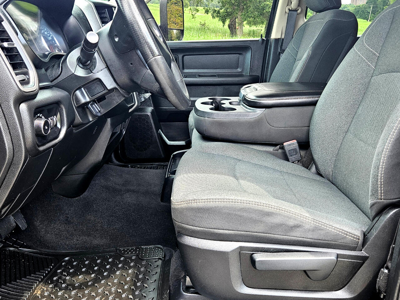 RAM 2500 Tradesman Crew Cab SWB 4WD 2020