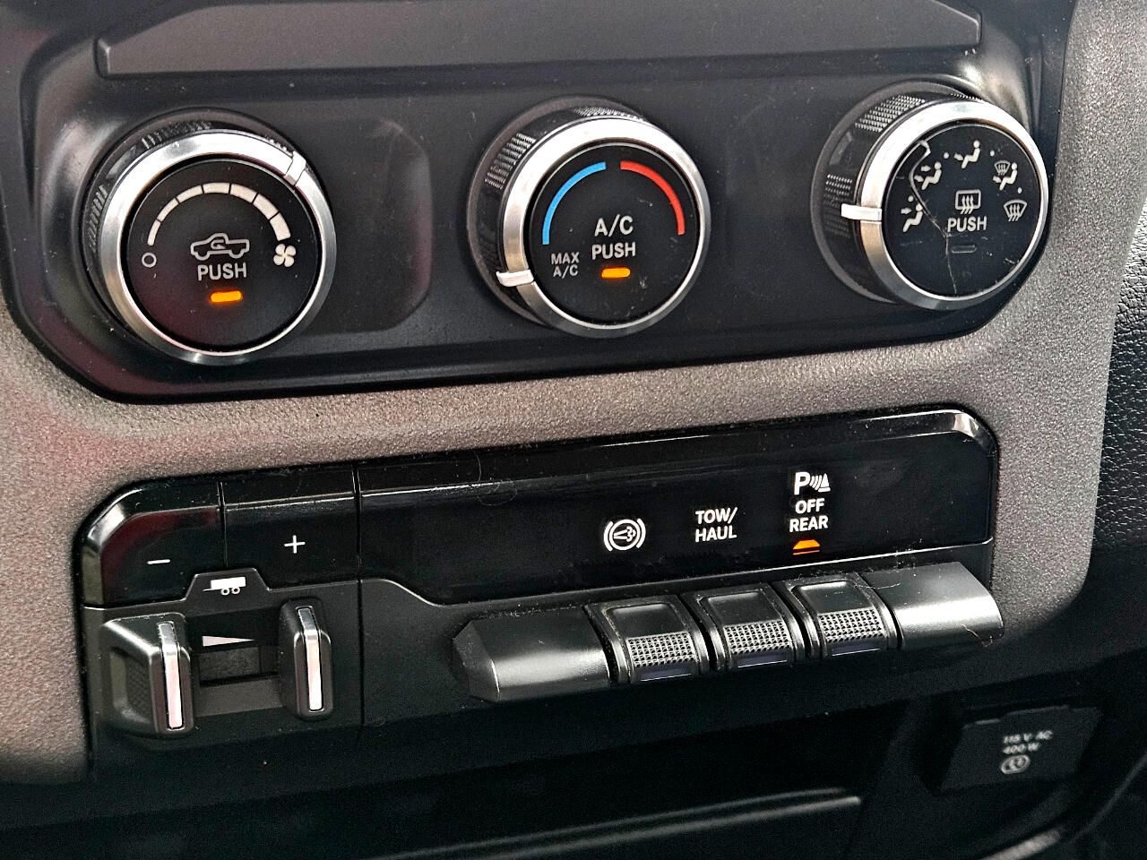 RAM 2500 Tradesman Crew Cab SWB 4WD 2020
