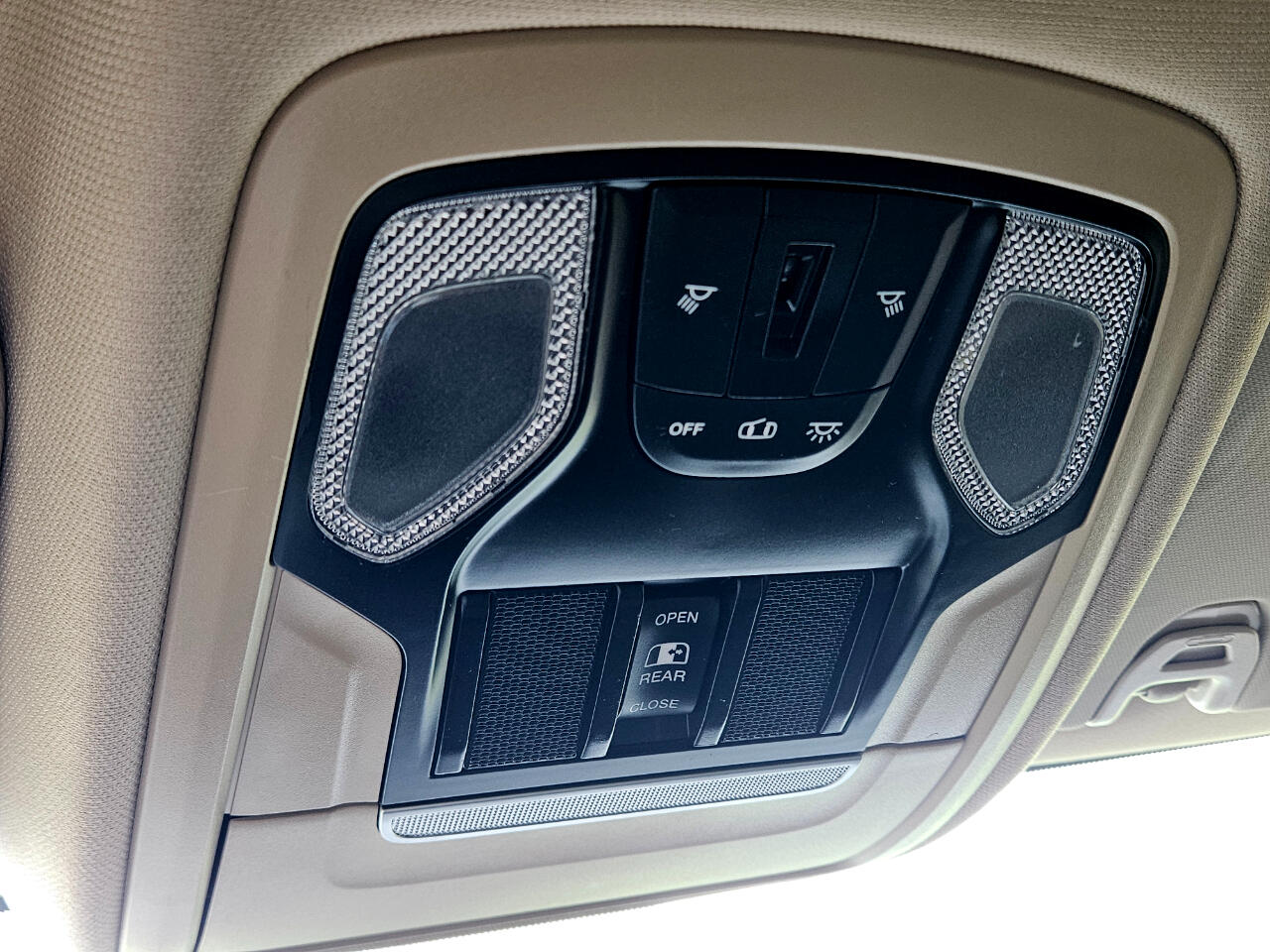 RAM 2500 Tradesman Crew Cab SWB 4WD 2020