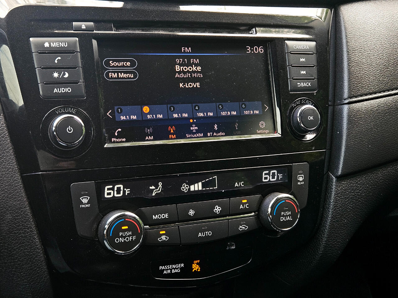 Nissan Rogue SV 4D SUV FWD 2019