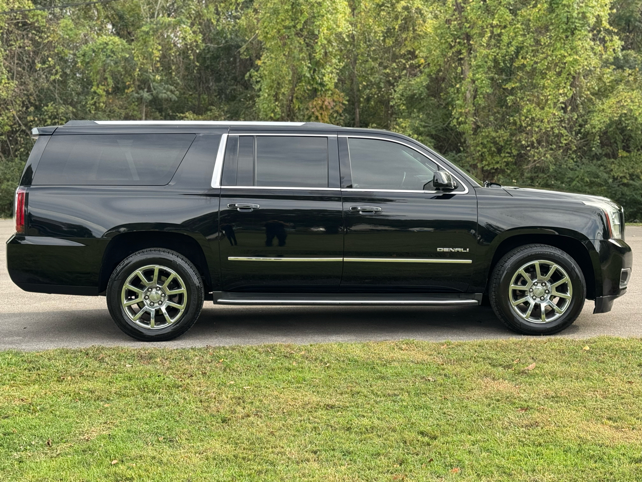 GMC Yukon Denali XL 4WD 2015