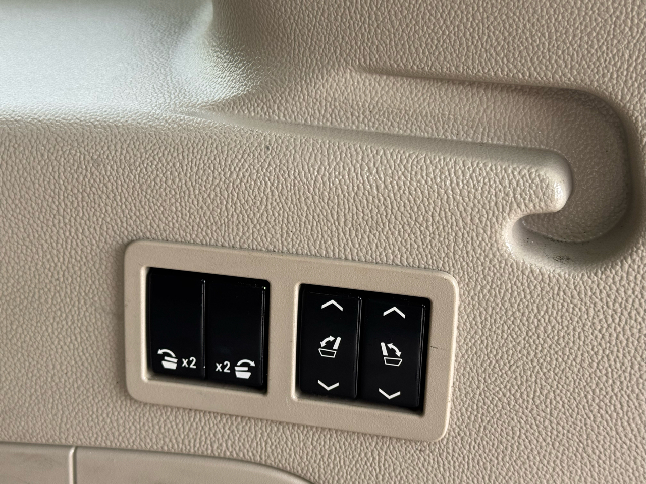 GMC Yukon Denali XL 4WD 2015