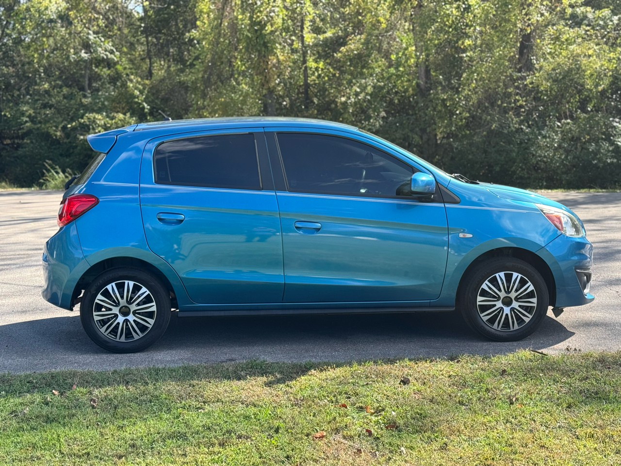Mitsubishi Mirage ES 5M 2017
