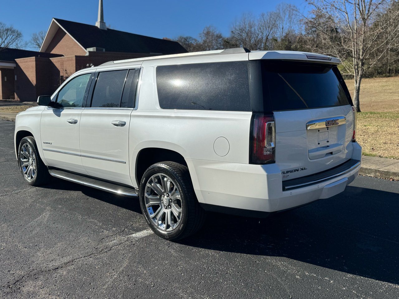 2016 Gmc Yukon XL Denali photo 2