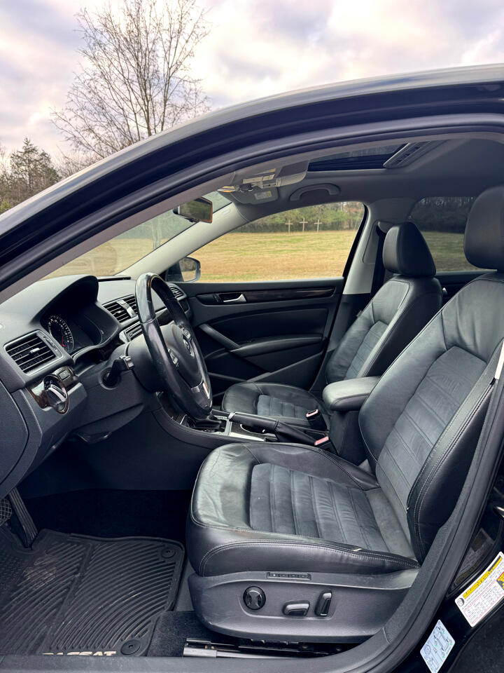 Volkswagen Passat 1.8T SEL Premium AT PZEV 2014