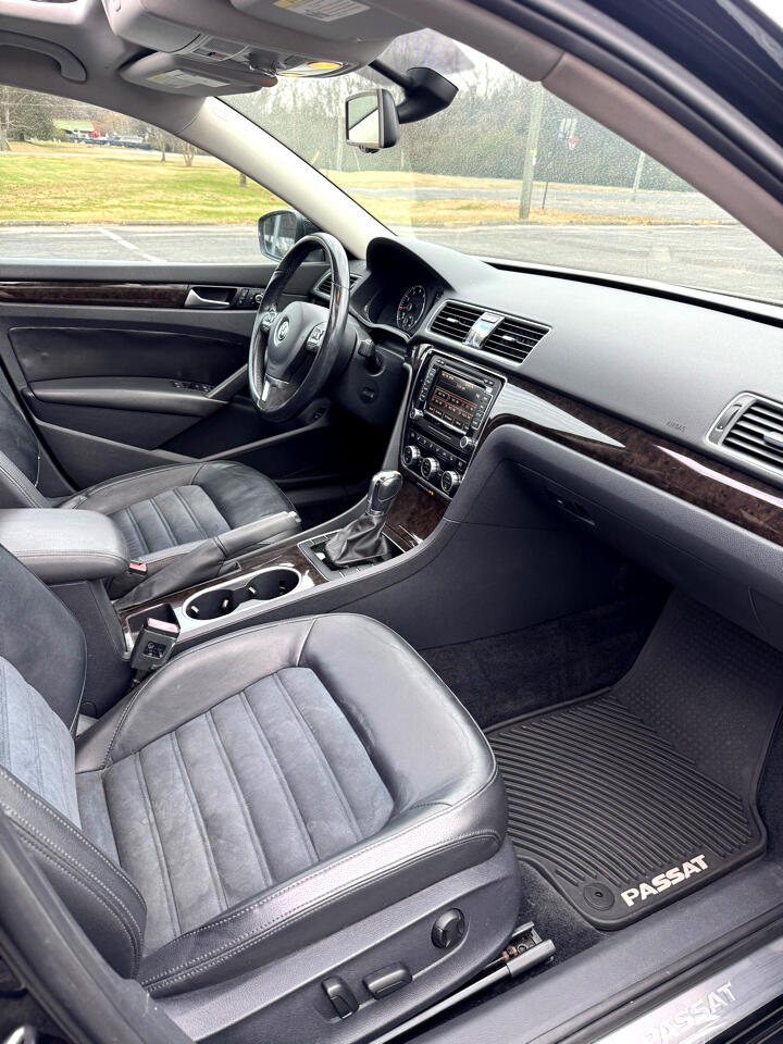 Volkswagen Passat 1.8T SEL Premium AT PZEV 2014
