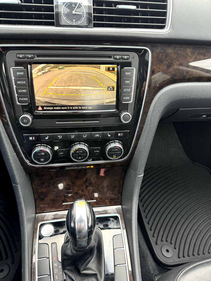 Volkswagen Passat 1.8T SEL Premium AT PZEV 2014