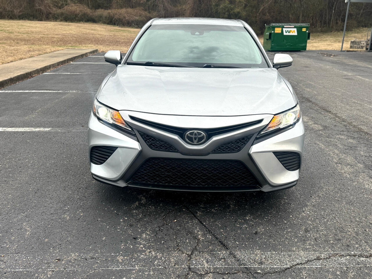 Toyota Camry SE 2020