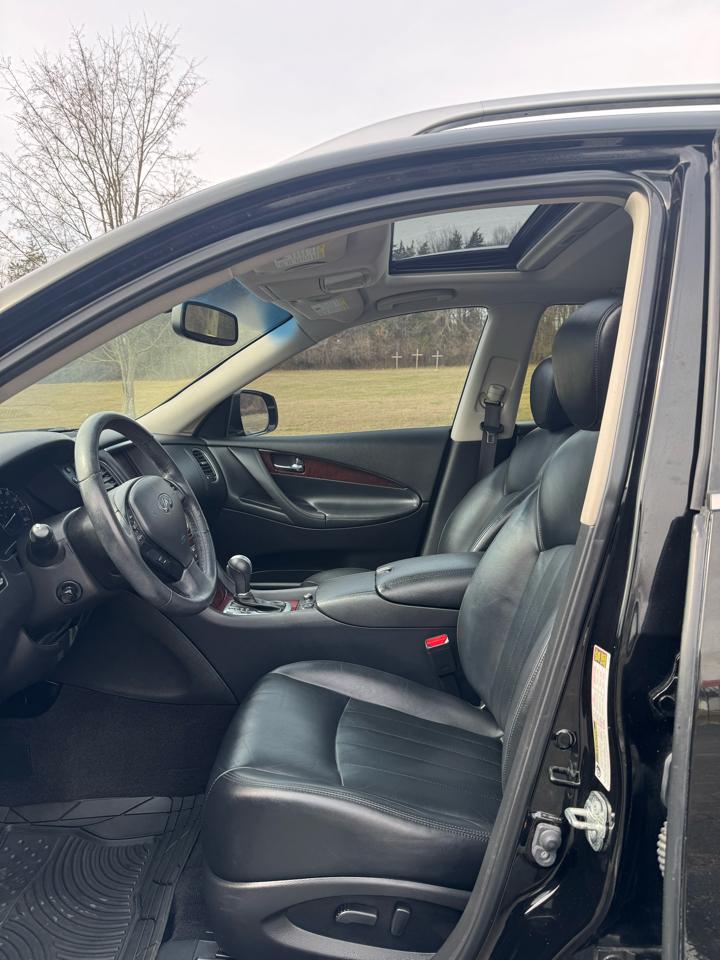 Infiniti QX50 Base AWD 2017