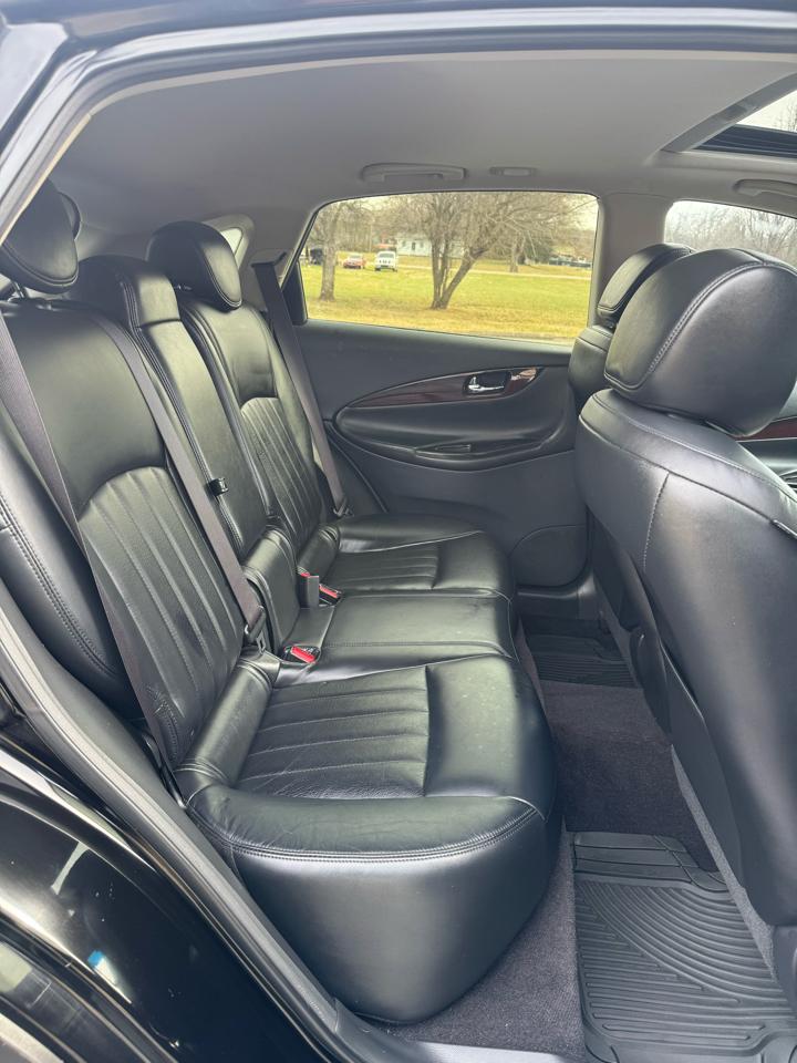 Infiniti QX50 Base AWD 2017