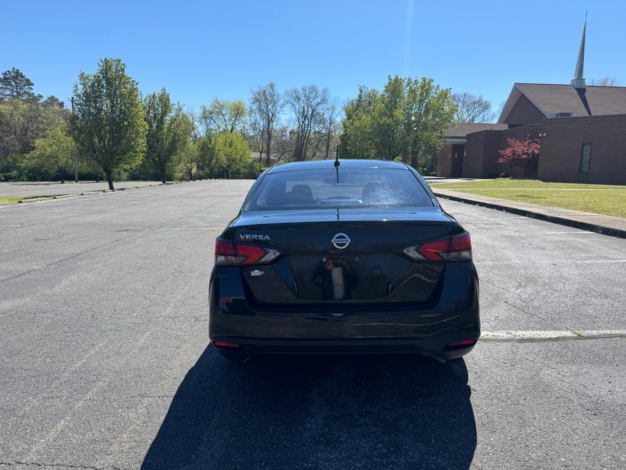 Nissan Versa S CVT 2020