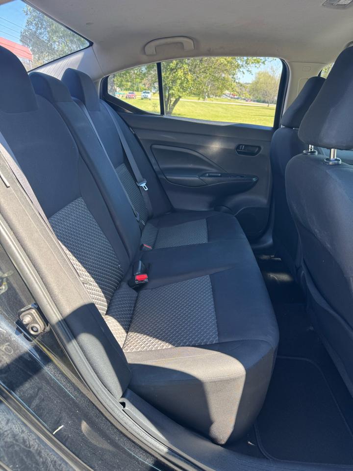 Nissan Versa S CVT 2020