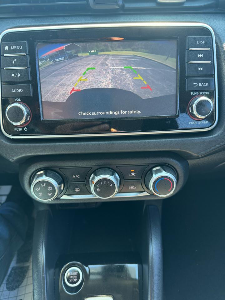 Nissan Versa S CVT 2020