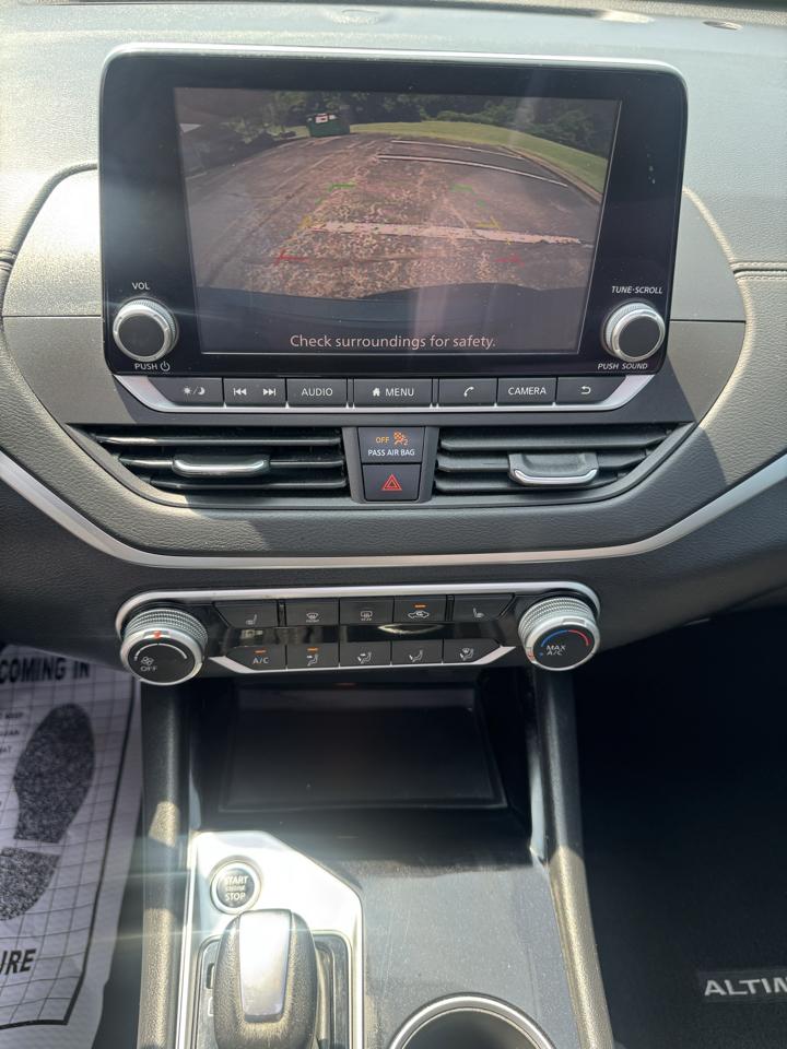 Nissan Altima 2.5 SV 2022