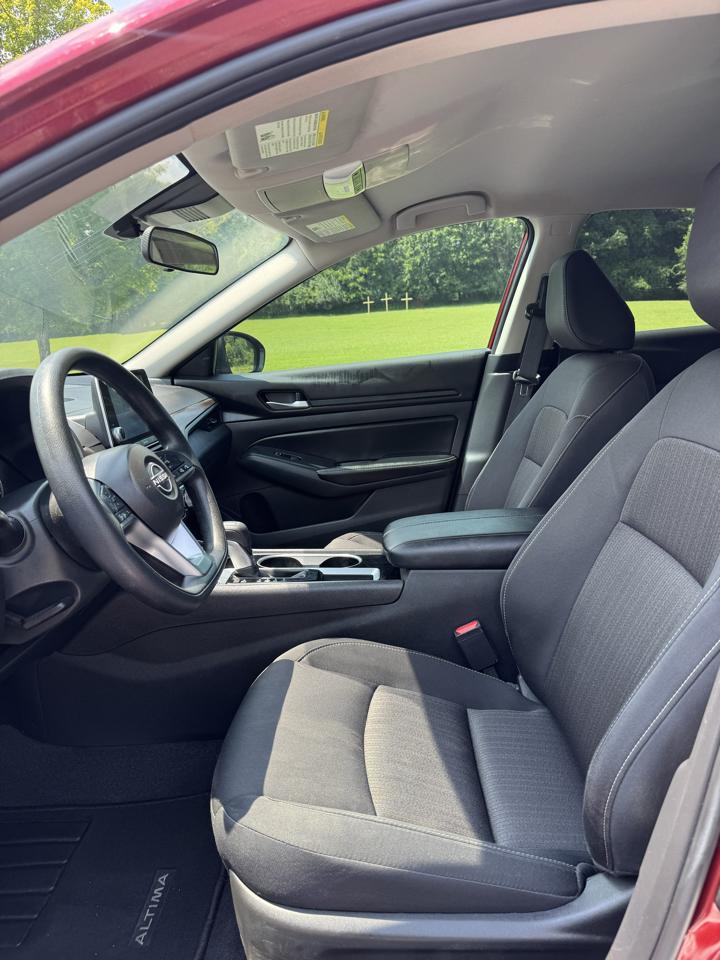 Nissan Altima 2.5 SV 2024
