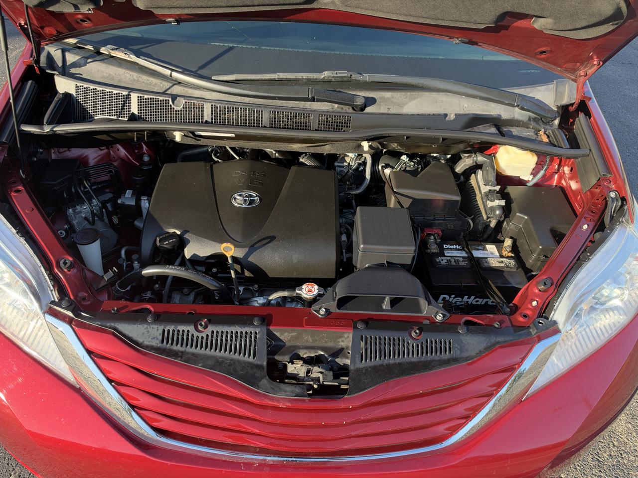 Toyota Sienna LE 8-Passenger 2017