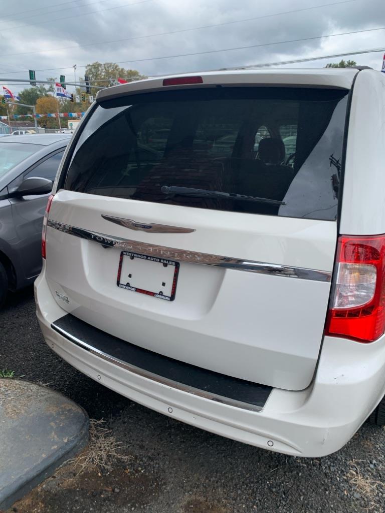 Chrysler Town & Country  2011