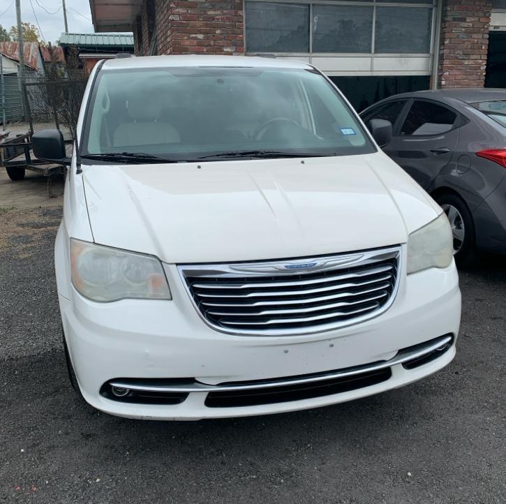 Chrysler Town & Country  2011