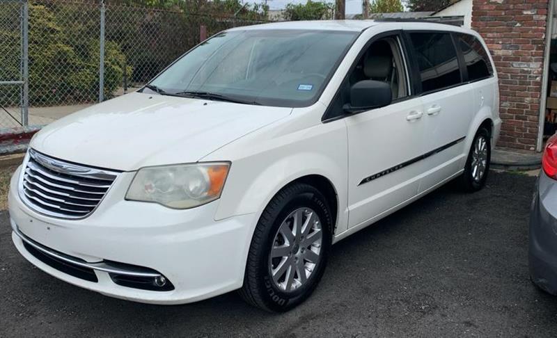 Chrysler Town & Country  2011