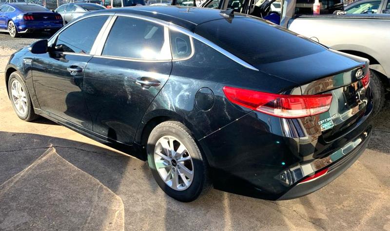 Kia Optima  2017