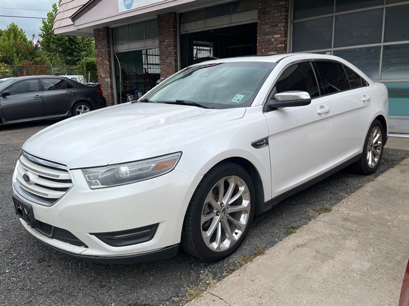 Ford Taurus  2014