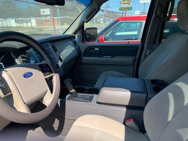 Ford Expedition  2010