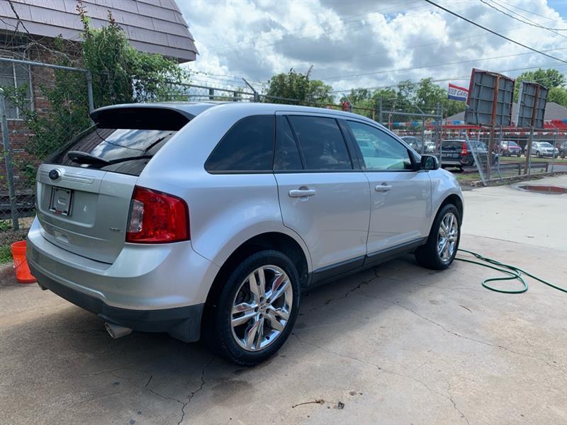 Ford Edge  2012