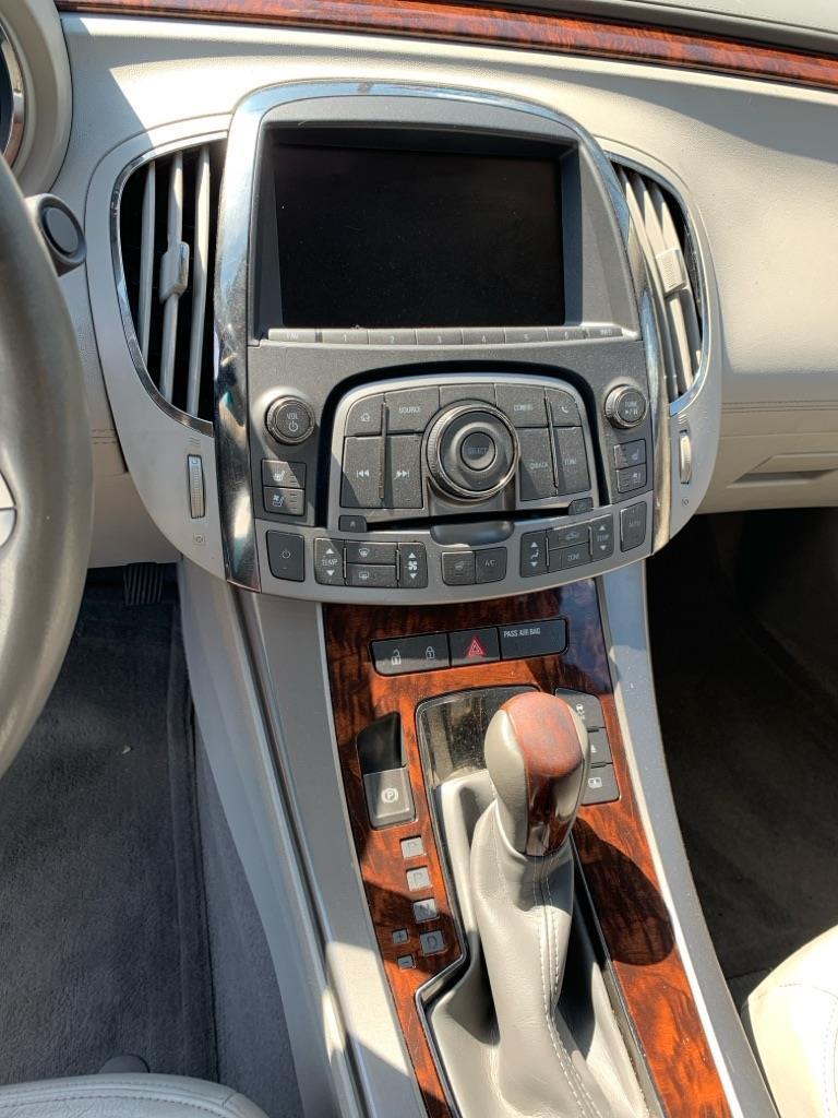 Buick LaCrosse  2013