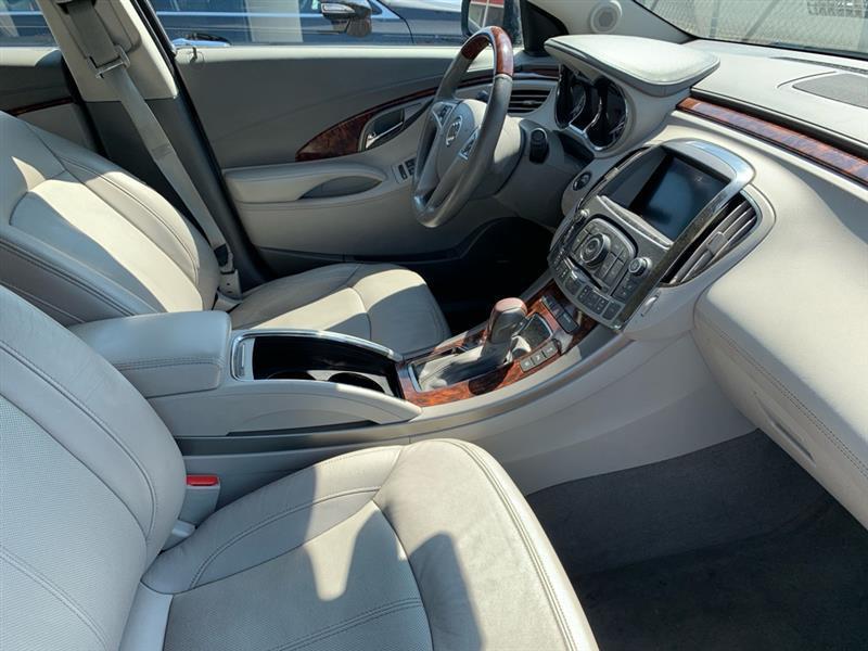 Buick LaCrosse  2013