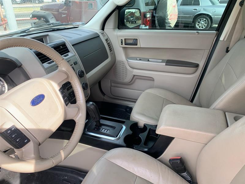 Ford Escape  2011