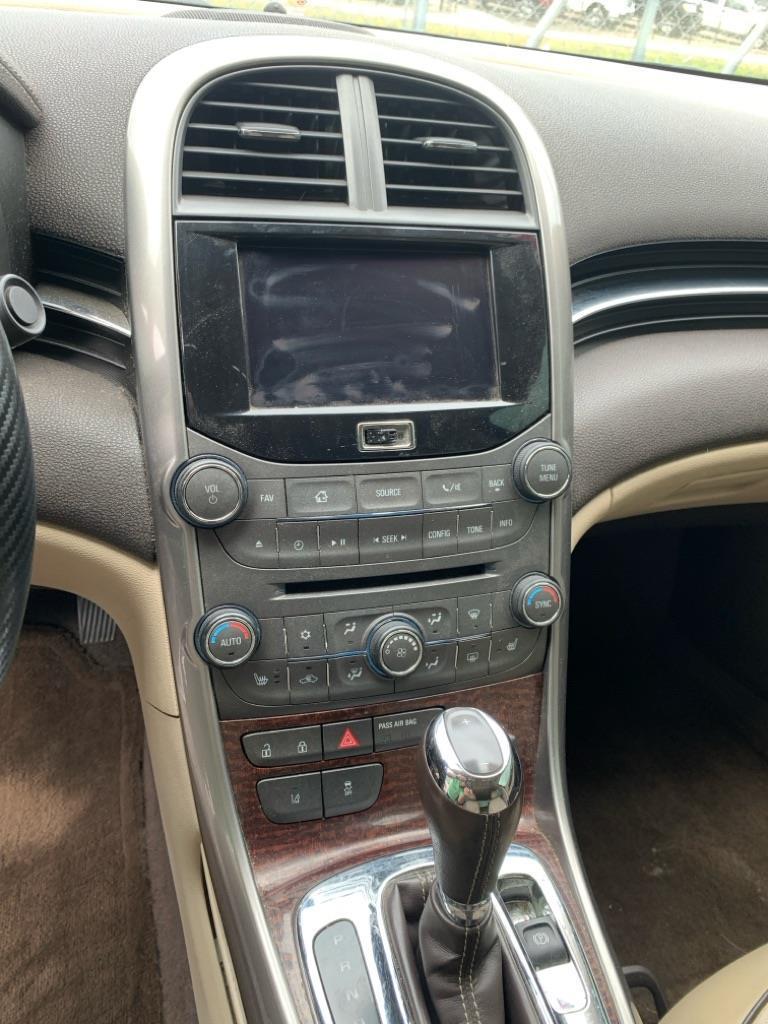 Chevrolet Malibu  2013