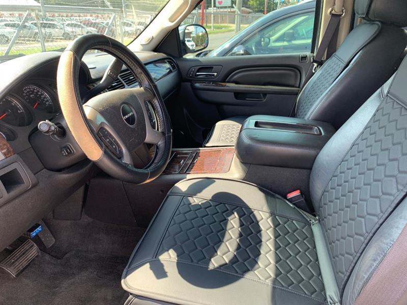 GMC Yukon Denali  2012