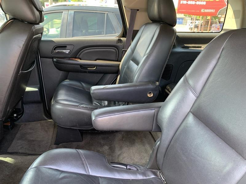 GMC Yukon Denali  2012