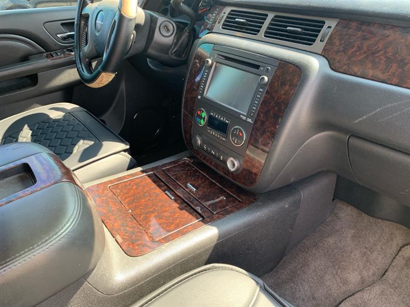 GMC Yukon Denali  2012