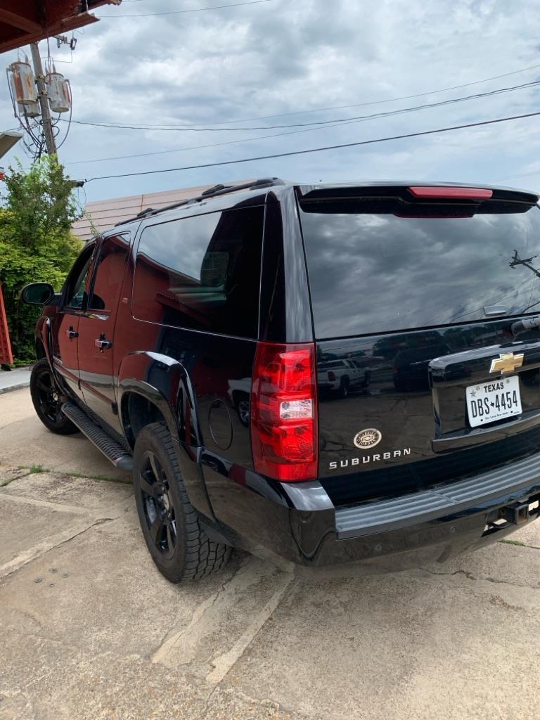 Chevrolet Suburban  2007