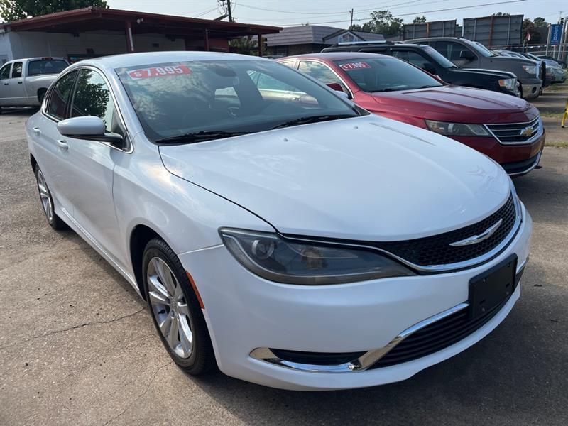 Chrysler 200  2015
